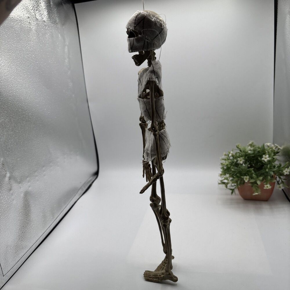 Halloween 16" Mummy Prop Dressed Up Skeleton Hanging Decor Party Gift Car NWT - Picture 4 of 6